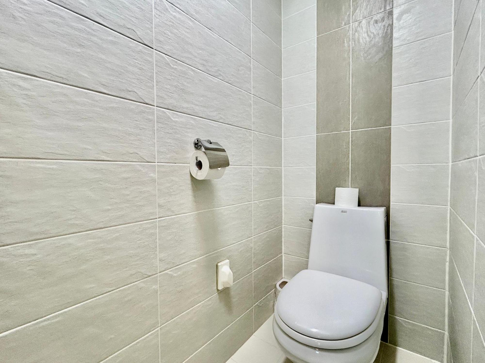 Okpo Business Hotel Geoje Dış mekan fotoğraf